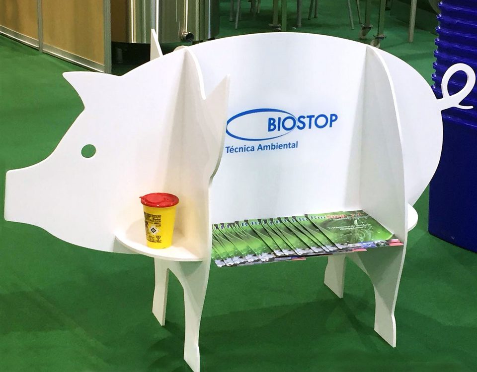 Expositor personalizado feria para Biostop